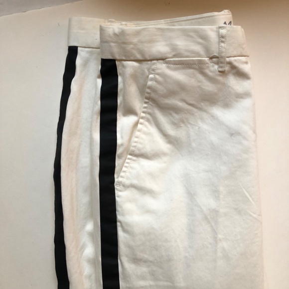 NWOT GAP Striped, Straight Leg Khaki Pants - Picture 6 of 6